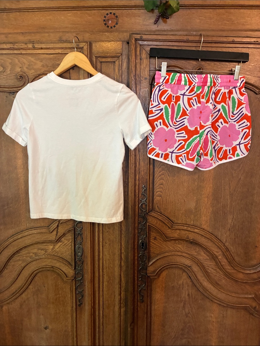 Diane Von Furstenberg Kid's Flower Groove Pink Shorts and Marching Top - Picture 6 of 9